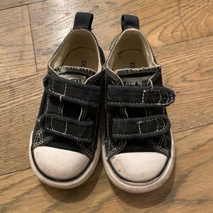 Toddler size 6 all star converse